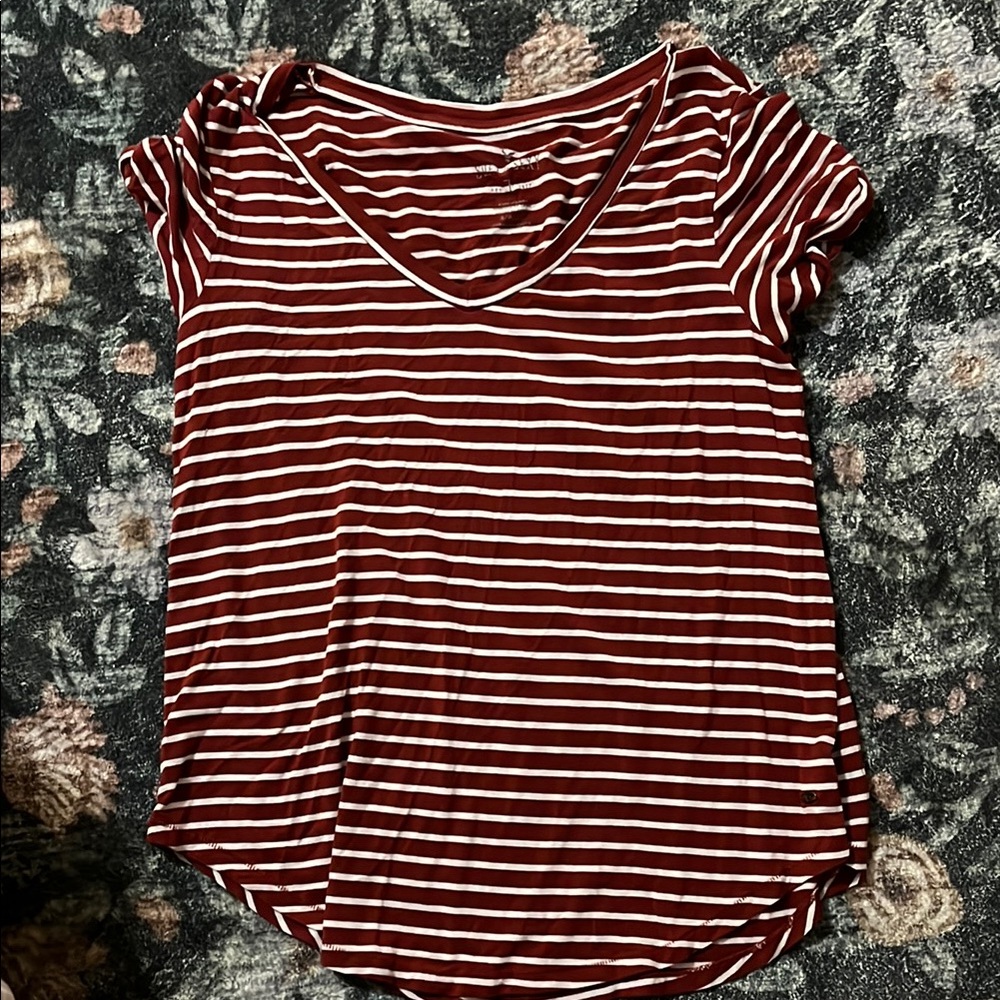 American Eagle Outfitters Burgundy and White Striped Tee